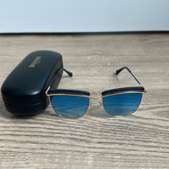 Balmain paris-56 mm upper brow bar sunglasses-Authentic